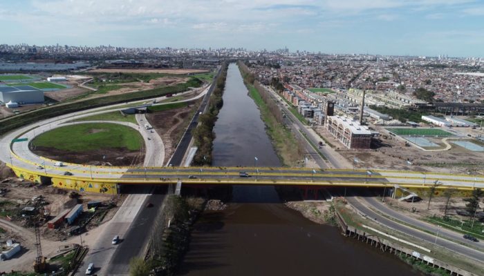 Accesos a la Ciudad: carriles exclusivos para profesionales de la salud y transporte de bienes esenciales