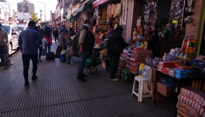 Cuarentena: intervenciones en calles, veredas y centros comerciales