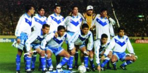 A 20 años de la máxima hazaña de Vélez - Clarín