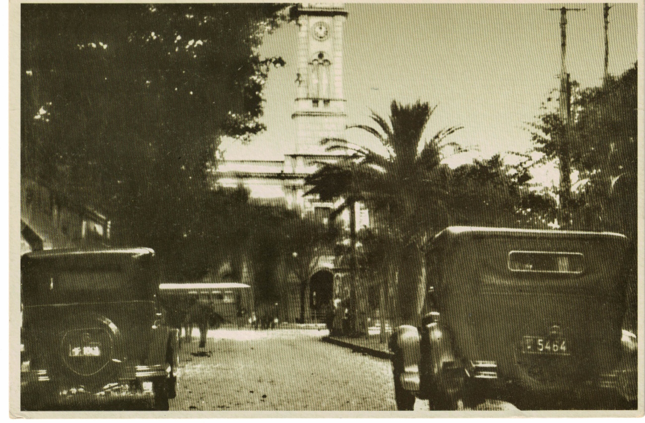 Mano Izquierda de Avenida Nueva Chicago, cuando tenía plazoleta Archivo General de la Nación 209112019.jpg