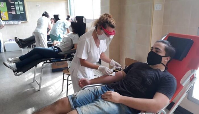 Donación voluntaria de sangre
