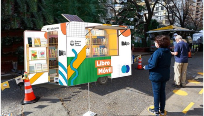 Libro Móvil un catálogo literario sobre ruedas