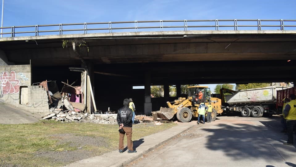 C:\Users\Liliana\Desktop\Página Liliana\Notas\Sin subir\Desalojo 11.jpg