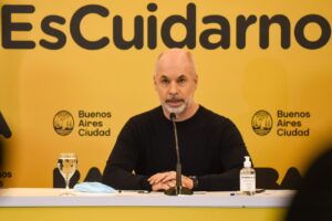 "Dijimos que las escuelas iban a ser lo último en cerrar y lo primero en abrir, y vamos a cumplir"