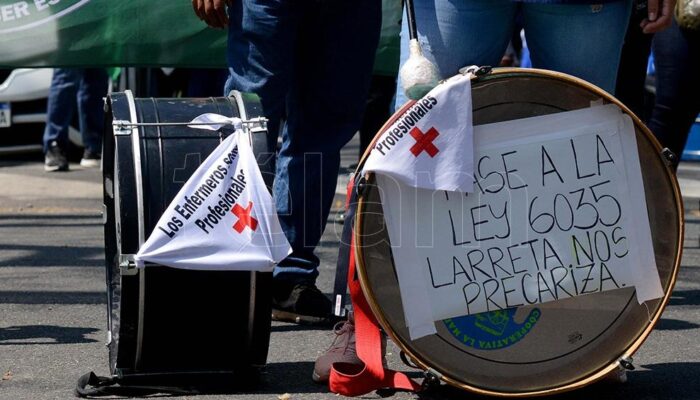Día de la enfermería, una jornada de reclamos y protestas