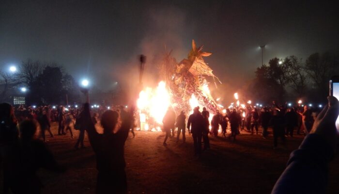 Luz de Fuego 2021 Fogata Burbuja