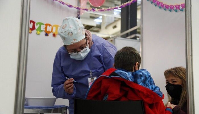 COVID-19, vacunación para niños de 3 a 11 años con condiciones priorizadas