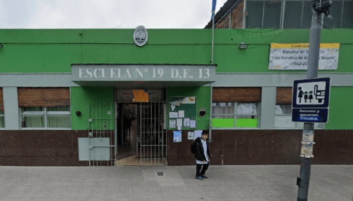 Nuestro patrimonio barrial, escuelas centenarias