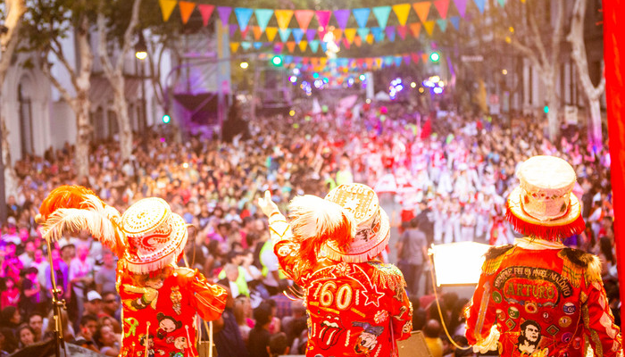 Festejos de Carnaval: Corsos y cortes de calle en la Comuna 9