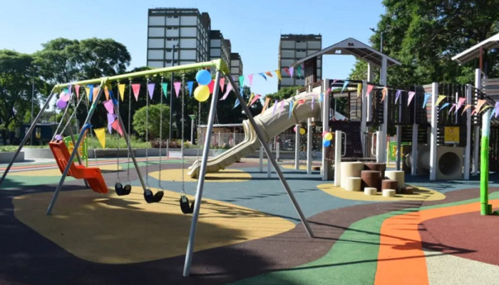 Nuevo Patio de Juegos y Circuito Aeróbico en Parque Avellaneda