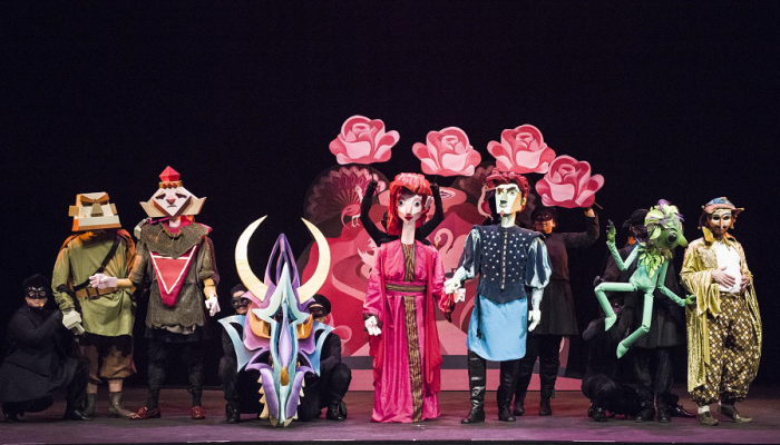 El Grupo de Titiriteros del Teatro San Martín en el cine Teatro El Plata