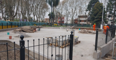 Continúan los trabajos de puesta en valor de la plaza Olivera