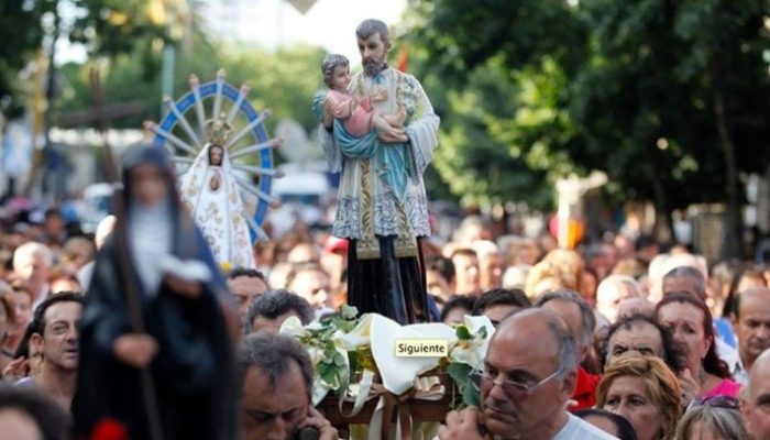“San Cayetano, amigo del pueblo danos un corazón más solidario”