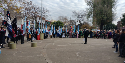 Mataderos celebró a la Patria con desfile y danzas tradicionales