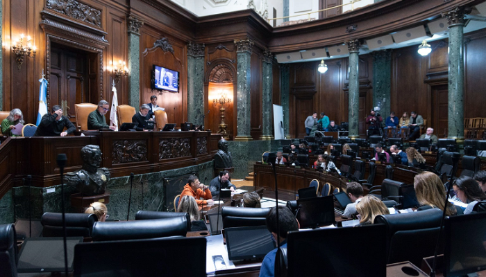 La Legislatura aprobó la suba del Inmobiliario y ABL y la ampliación del presupuesto