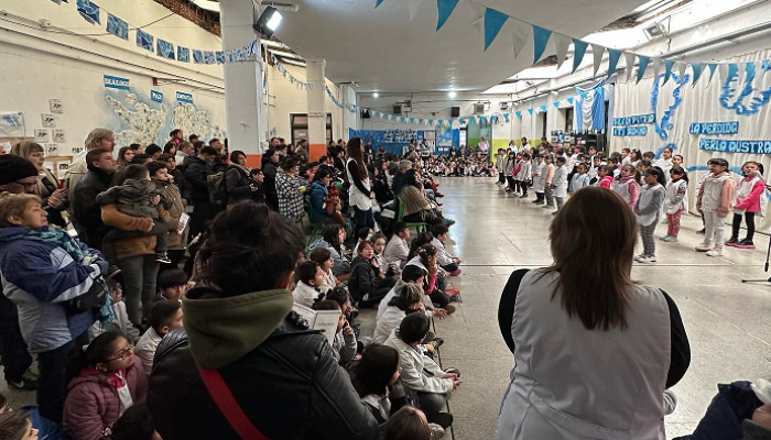 La Escuela 14 D.E. 20 festejó el día de su patrono, las Islas Malvinas