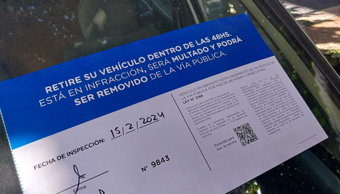 Se realizan operativos de autos abandonados en la Comuna 9