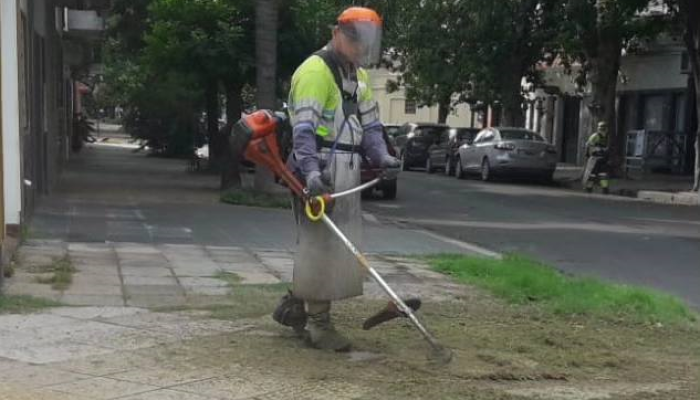 Operativo integral de limpieza intensiva en el barrio de Mataderos