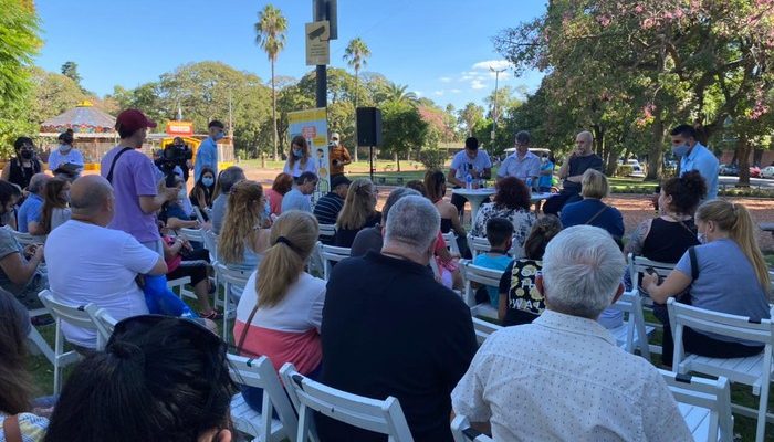 Vecinos de Parque Avellaneda con el Jefe de Gobierno
