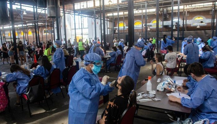 Centros de testeo y de vacunación contra el COVID-19