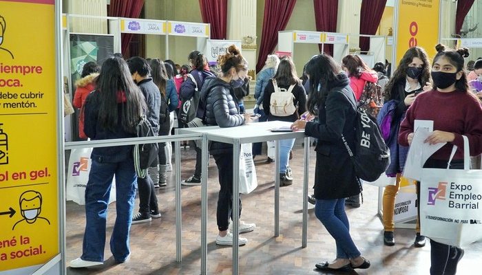 Expo Empleo Barrial en Parque Avellaneda