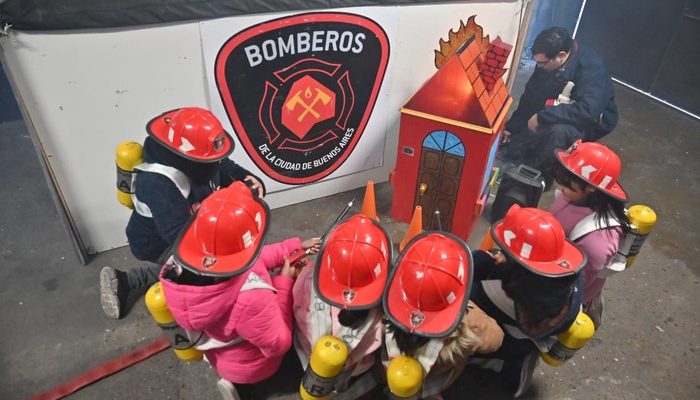 “Bomberos por un día” en Mataderos