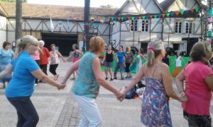 C:\Users\Liliana\Downloads\Danzas Circulares.jpg