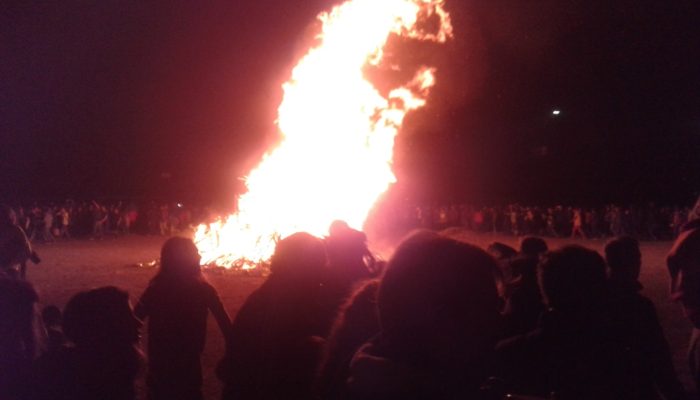 “Luz de Fuego”. Tradicional espectáculo y fogata en el Parque Avellaneda