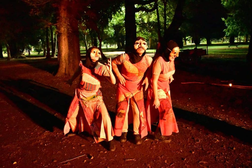 C:\Users\Liliana\Downloads\Fragmentos de Oscuridad.jpg