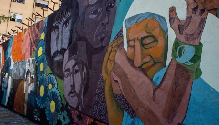 La Legislatura y la Junta Comunal repudiaron la destrucción del mural de la Plaza Isidora