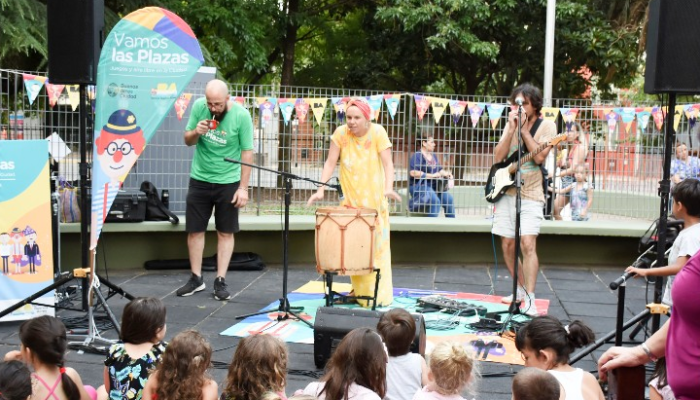 Actividades y espectáculos infantiles gratuitos en plazas de la Comuna