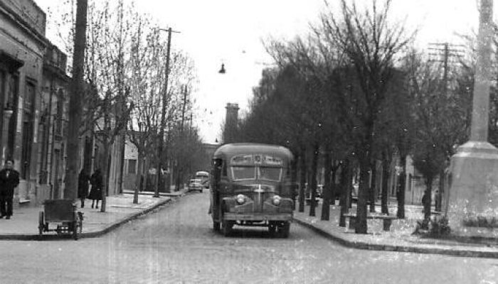 Fotos con historia: Las primeras líneas de colectivos de Mataderos