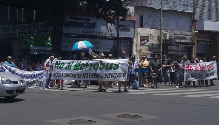 Metrobus Alberdi Directorio, un proyecto “inconsulto, inútil y nocivo para el barrio”