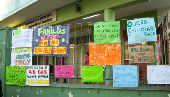 Protestas por la situación edilicia de la Escuela Primaria 24 D.E. 13