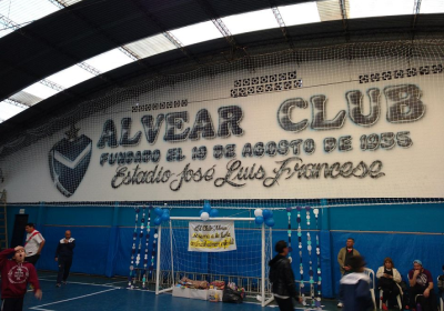 La Legislatura reconoció al Alvear Club por su 90° aniversario