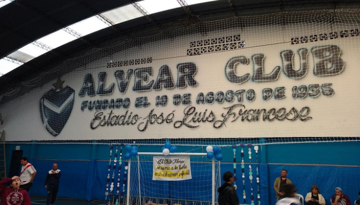 La Legislatura reconoció al Alvear Club por su 90° aniversario