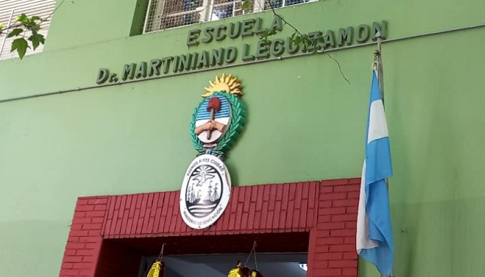 Tres escuelas de la Comuna 9 celebran su centenario