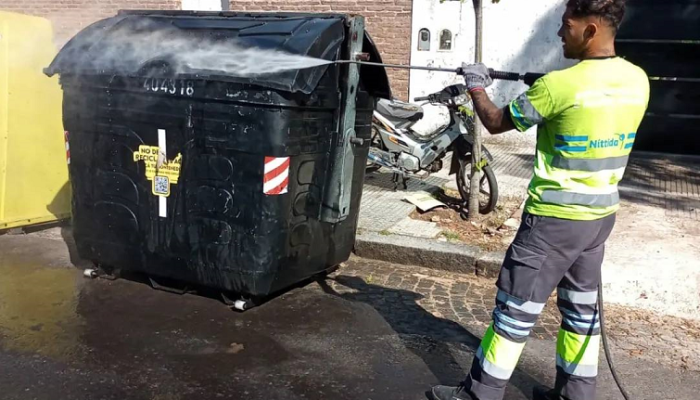 Operativos de limpieza en los barrios de la Comuna 9