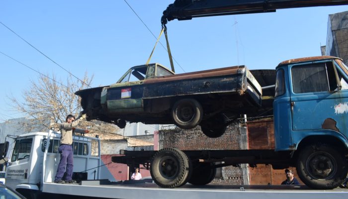 “Operativo Autos Abandonados” en la Comuna 9