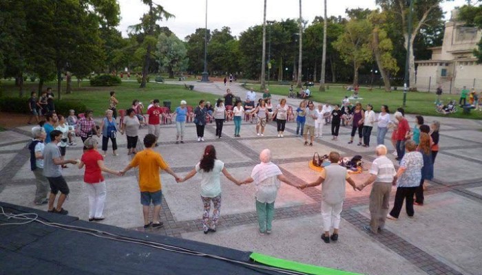 Encuentro de los Encuentros de Danzas Circulares en Parque Avellaneda