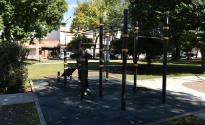 Obras y mejoras en plazas de Barrio Naón, en Mataderos