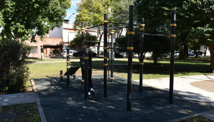 Obras y mejoras en plazas de Barrio Naón, en Mataderos
