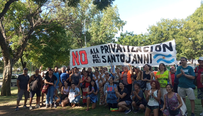 Polideportivo Santojanni, acciones de protesta y clausura de la obra