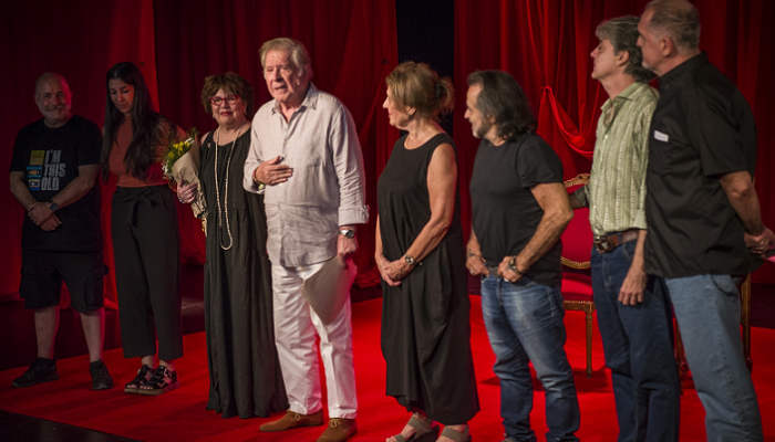 Buenas palabras con Arturo Puig en el Cine Teatro El Plata