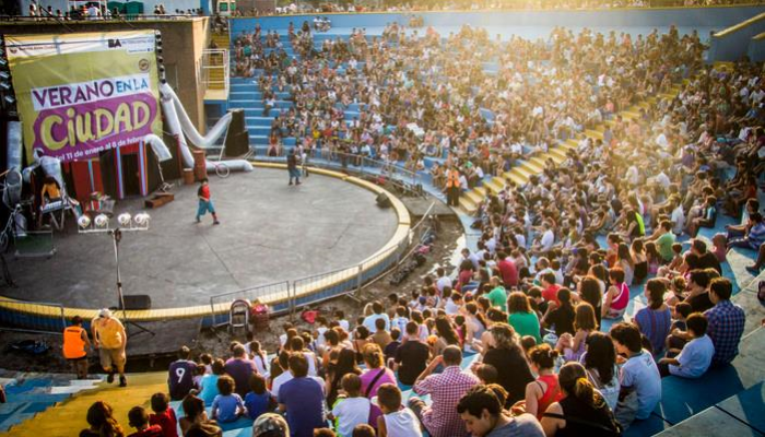 Anfiteatro del Parque Alberdi, falta de información y polémica