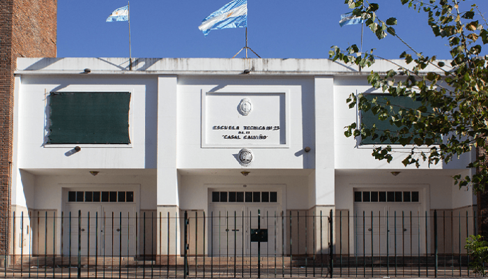Reconocimiento por sus 80 años a la Escuela Técnica Casal Calviño